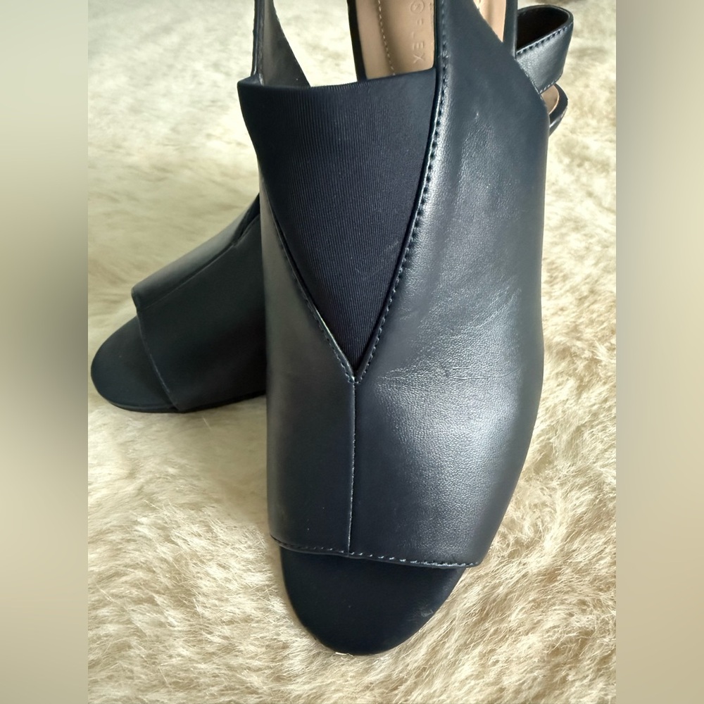 Alfani Women's Leather Peep Toe Casual Ankle Strap shoes in New Navy 8.5 - Picture 3 of 6